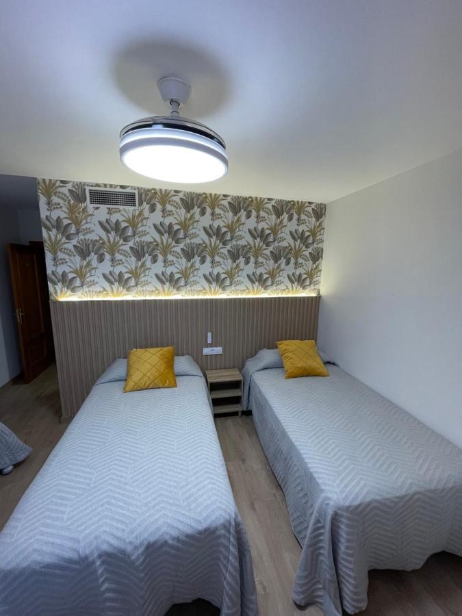 Hostal Calderon De La Barca Zalamea de la Serena Esterno foto